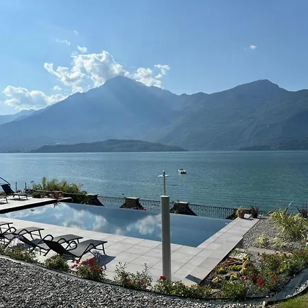 Rosa Del Appartamento Gravedona